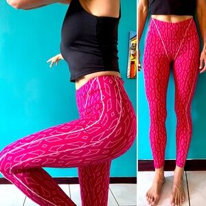 Adidas X Ivy Park monogram bold pink leggings sz S